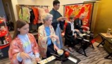 欧米で「抹茶」がスーパーフードで人気！北海道・ニセコ初の外国人向け「茶道体験会」