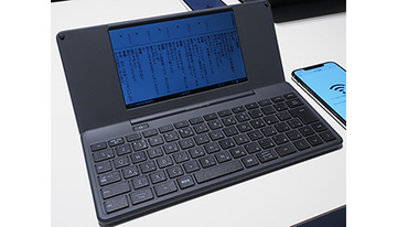 ポメラに生みの親が帰ってきた──4年の沈黙を破り文字入力専用機に新製品