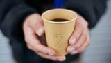 「京都中央市場の中にぽつり。早朝のコーヒースタンド」の画像1