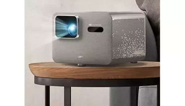 狭い部屋でも使える BenQの4Kホームプロジェクター「TK705STi」「TK705i」 Google TV OS搭載でどんなコンテンツもこれ一台