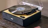 「内蔵スピーカー＆Bluetooth搭載 箱から出してすぐ使えるターンテーブルが約2.5万円 完実電気から」の画像1