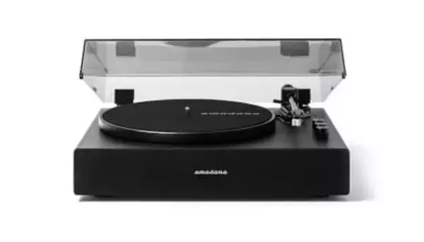 4スピーカー搭載で音の奥行きが段違い！ amadanaのスピーカー内蔵レトロモダン・レコードプレーヤー「PR30」