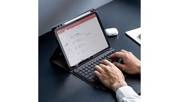 iPadがノートPCに進化、タッチパッド搭載キーボードで作業効率が大幅向上