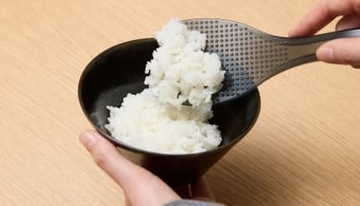 驚くほどくっつかない「快適しゃもじ」、like-itから