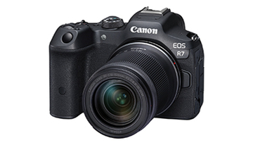 EOS Rシリーズ初のAPS-Cモデル！　キヤノンの「EOS R7」が6月下旬に発売