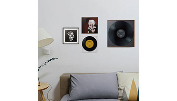 レコードが飾れるフレームがハクバから、2サイズ各3色をラインアップ