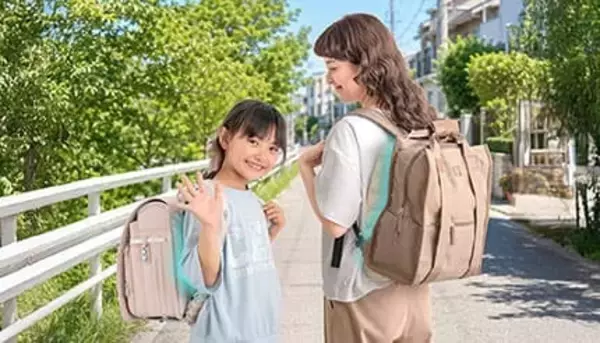 背中が涼しい！ リュックの蒸れ対策に新提案　大人も使える冷感パッドLサイズ