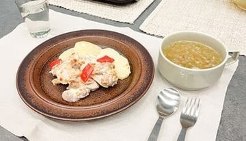 酷暑は火を使わない「スチームオーブンレンジ ビストロ」に調理をおまかせ。料理家・栗原心平さんが「タイパ」レシピを披露