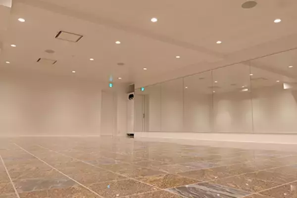 東京・立川駅南口に女性専用「溶岩ホットヨガ」　オープン記念の「500円で体験会」開催中