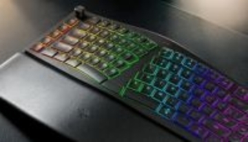疲れにくい分割型デザイン AI機能にダイレクトにアクセス Razerの作業特化型キーボード