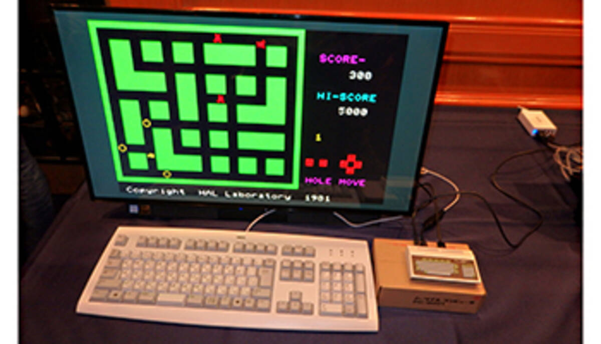 NECのPC40年記念モデル、PC-8001のミニチュアで懐かしの70年代ゲームも 