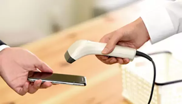 小売店でキャッシュレス決済が現金を上回る率は？　ラクーンコマース調査