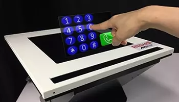 人気キャラとの空中合体も可能か 何もない空中に映像を投影する 空中ディスプレイ 16年2月18日 エキサイトニュース