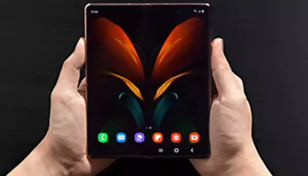 サムスン、5G対応の折りたたみスマホ「Galaxy Z Fold2」を1999ドルで発売