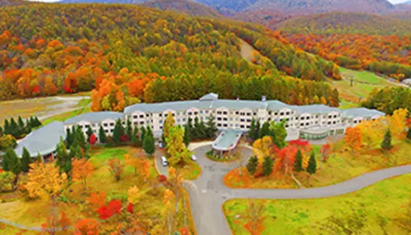 大自然の中でランチを楽しめる宿泊プラン、裏磐梯グランデコ東急ホテルが販売