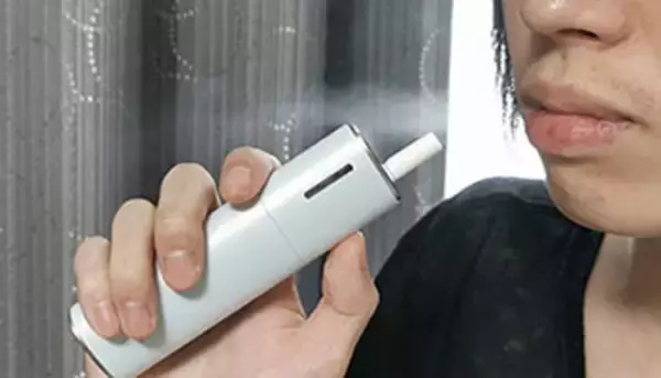 【最速レビュー】IQOSとの違いは？　フィリップ モリスの新加熱式たばこ「lil HYBRID」のメリットを徹底検証