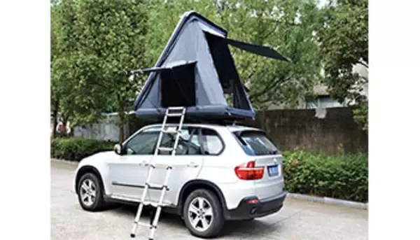車の上でキャンプできる「シェルーフ」、たった3分で組み立て可能