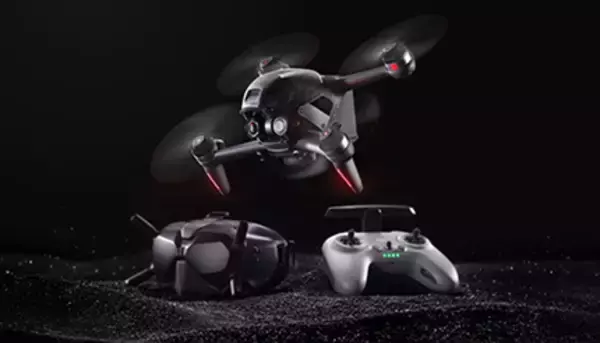 画期的な操作性と没入感を実現！　新世代ドローン「DJI FPV」が登場