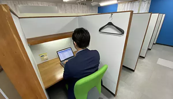 どこよりも集中できる大人のための会員制「勉強カフェ」、大阪・天王寺エリアにオープン