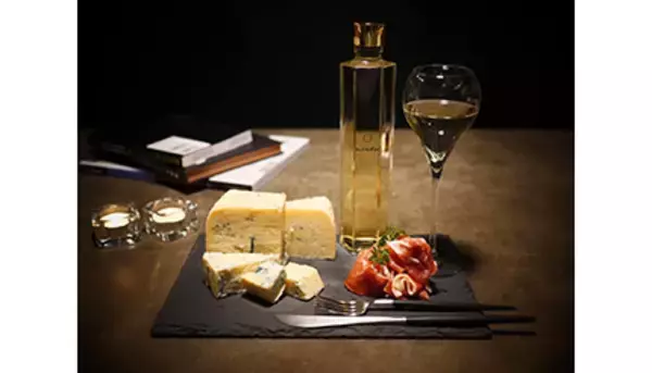 クリスマスの特別感を演出！　国産はちみつのワイン登場