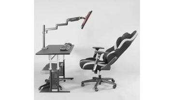 寝姿勢でもマルチ画面！ Bauhutteのロングモニターアームが生活を変える