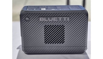 BLUETTIのオルタネーター充電器Charger 2は車への充電も車からの充電も太陽光からの充電もできちゃう！