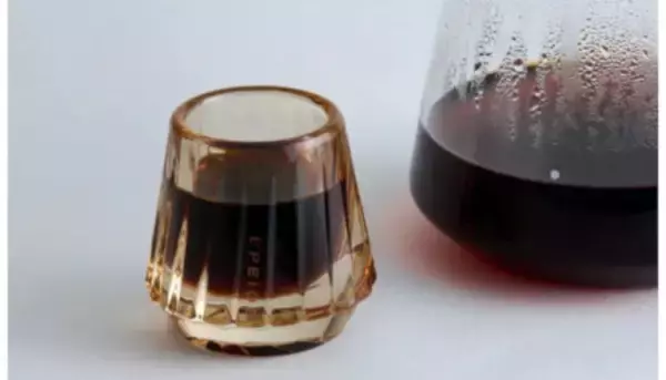 コーヒーやエスプレッソなどの香りを贅沢に楽しむ、EPEIOSのテイスティングカップ