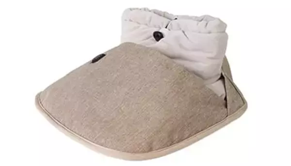 オフィスの足元が寒い原因と最適な対策とは？ デスク下を一瞬であたためる方法