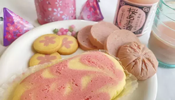 カルディで見つけた桃色食材の数々…ひな祭りはピンクを食べる日にしよう！