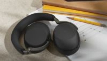 外出先でもしっかり音声操作 Jabraの次世代ヘッドセットは選べるオンイヤーとオーバーイヤー