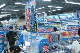 選び方のポイントは？推し活にも？ハンディファンの最新トレンドを家電量販店で聞いてみた