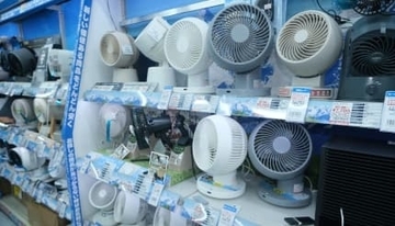 大手も参入 湿気も飛ばせるサーキュレーターが今アツい──扇風機との違いや注目商品を家電アドバイザーが解説