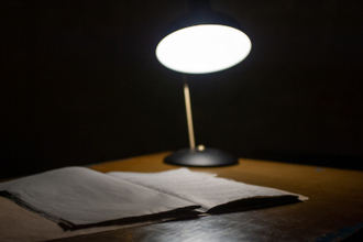 「奇跡でしゅ」？　ドラマ「合理的にあり得ない ～探偵・上水流涼子の解明～」で松下洸平さんの演技に反響相次ぐ