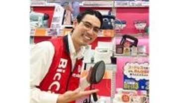 ハンガーのまま簡単ケア！「衣類スチーマー」で忙しい朝もスマートに