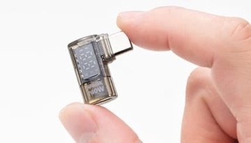 付けるだけで充電速度がわかる！ サンワサプライの多機能USB-Cアダプター