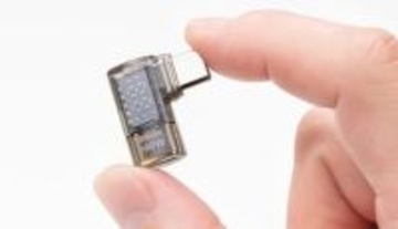 付けるだけで充電速度がわかる！ サンワサプライの多機能USB-Cアダプター