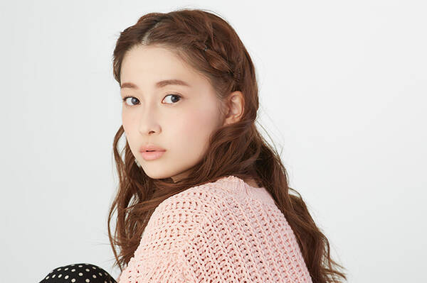 伸ばしかけ前髪もスッキリ 1分で簡単可愛い 前髪くるりんぱ アレンジ 18年2月15日 エキサイトニュース