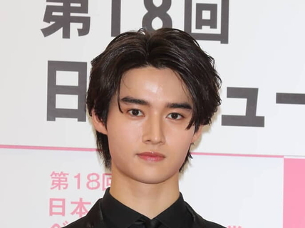 【親子初】藤岡弘、の息子・真威人がシューズベストドレッサー賞「ライダースでツーリングに行きたい」