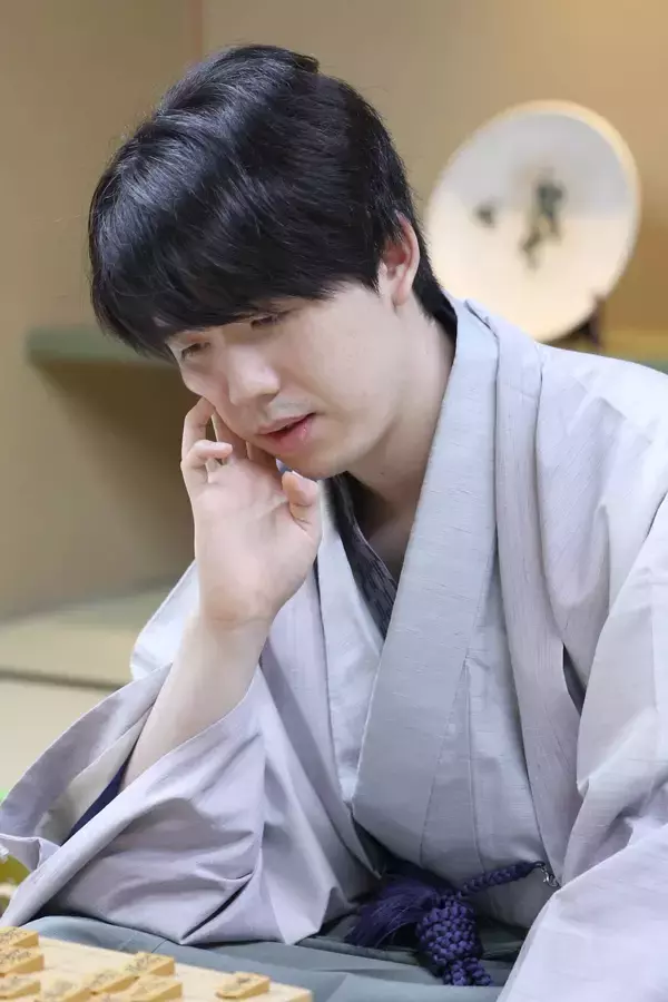 藤井聡太竜王、5連覇達成で永世称号を獲得！史上最年少＆史上3人目の快挙