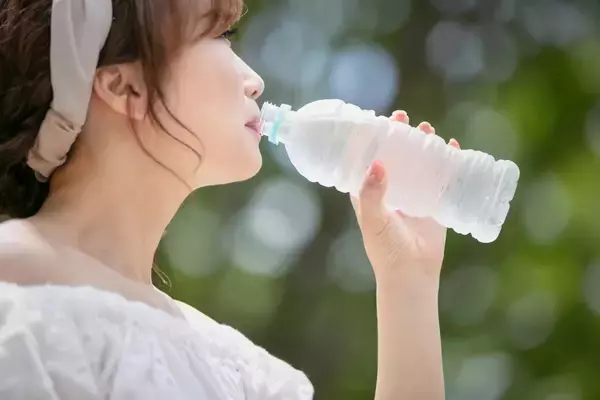 夏は代謝バランスが崩れやすい。“水分補給”が代謝異常につながる可能性