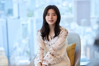 池田エライザの絶妙な回答が話題に！「気にしすぎてしまう時代の、優しい距離感って何？」