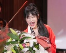 中森明菜、“初作曲”の新曲を配信リリース！8年ぶりのディナーショーで初披露
