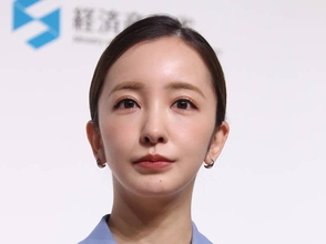 板野友美「リッツ脱衣所撮影」に猛批判！“代理人”名乗る弁護士登場も沈静化の兆し見えず