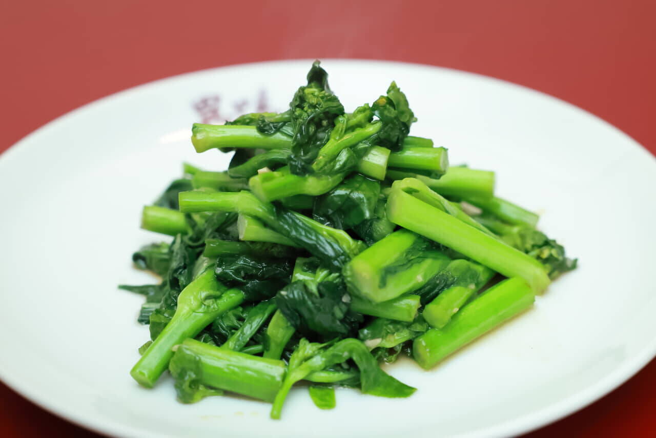 埼玉一の風俗街からガチ中華タウンへ 西川口の老舗で食べる孔子末裔の「カエル料理」