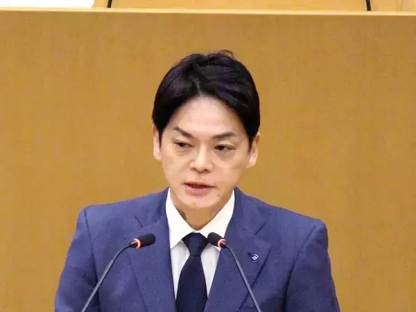 山中竹春横浜市長、パワハラ問題調査の説明に「1回5万円」血税流出。「市長が認めれば発生しない費用」市民呆れ