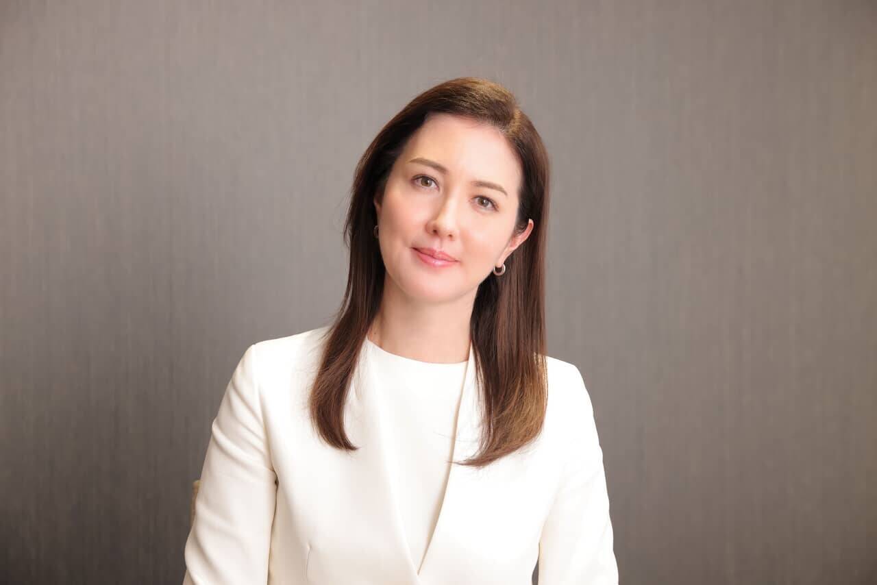 【山本モナ】なぜ弁護士を目指し、どうやって司法試験を突破したのか？   結婚・三児の母が編み出した必勝勉強法