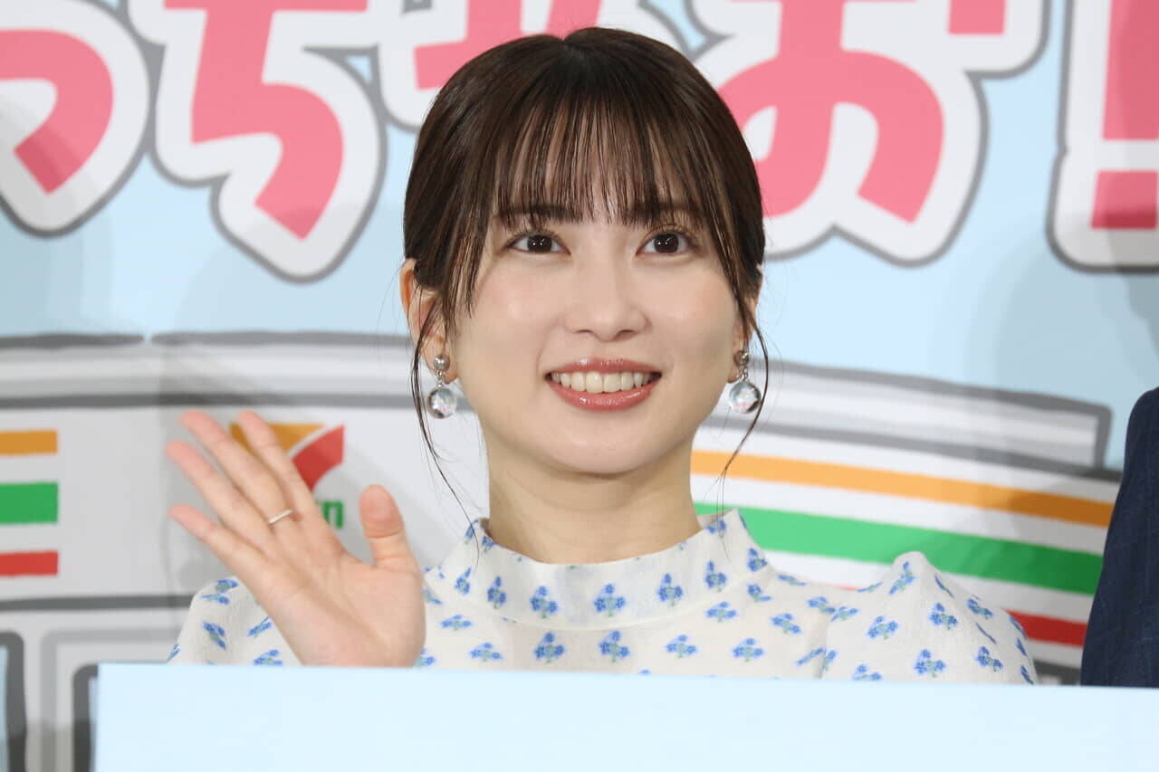 志田未来「かわいすぎて見守りたくなります！」大好きな“ちいかわ”と対面でテンションアップ