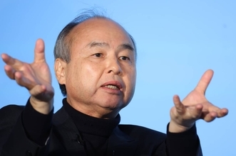 「あの本のタイトルを誰か教えてくれ」孫正義が名前を伏せた“人生を変えた一冊”に、英語圏が騒然