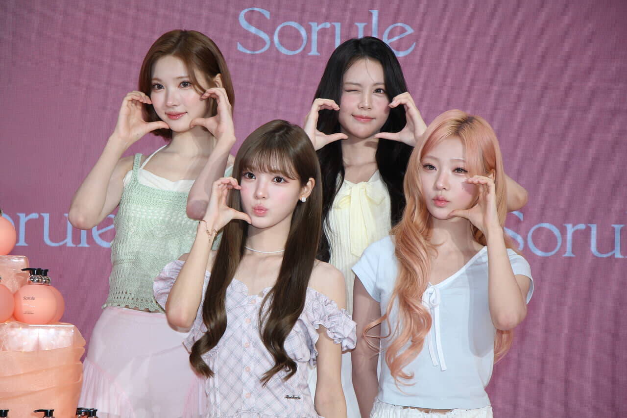 8月日本デビュー！K-POPの新星「Hearts2Hearts」が日本企業PRにやってきた
