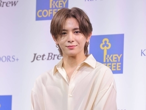 山田涼介、自然光の中で朝のルーティンを披露「普段はもっと寝癖ついてますけどね（笑）」
